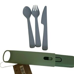 Hip Cutlery Case with Wheat Straw Cutlery inside NWT